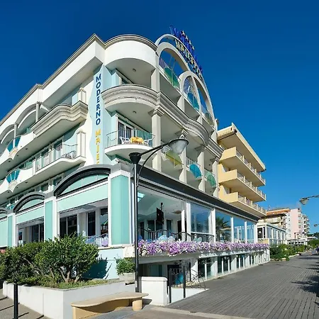 Hotell Moderno Majestic 4*