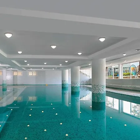 Moderno Majestic 4*